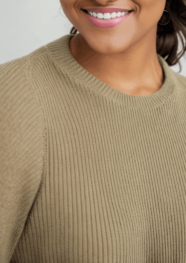 Round Neck T-Shirt - Image 2